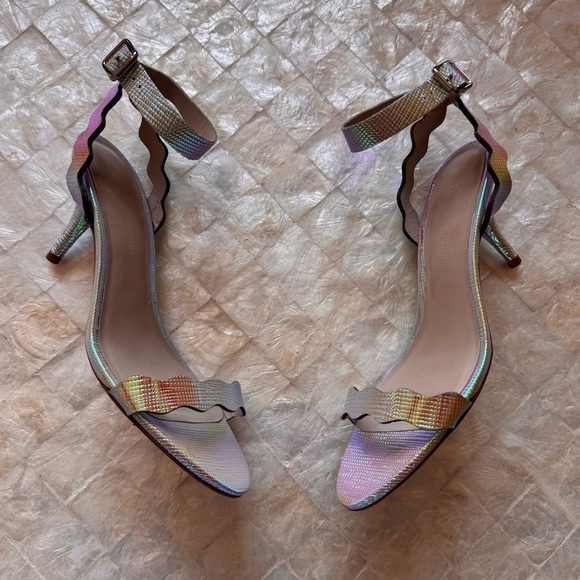 LOEFFLER RANDALL Reina Scalloped Leather Sandal Heels Iridescent Sz 9 - Picture 2 of 11